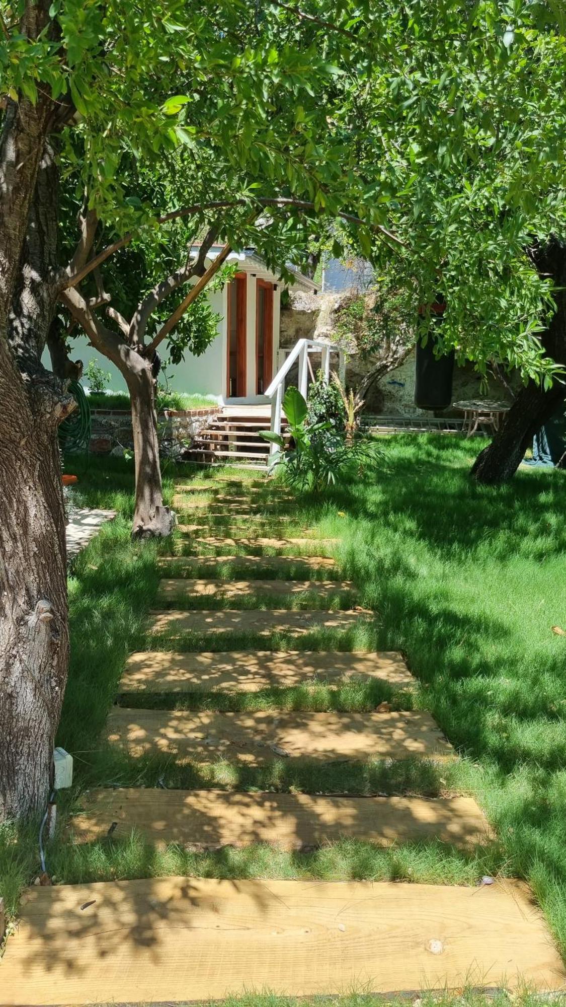 Lemon Garden Boutique Hotel Bozburun Exteriör bild